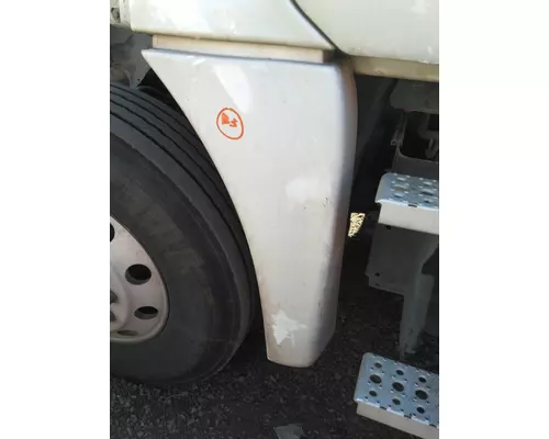 FREIGHTLINER CASCADIA 125 2018UP FENDER EXTENSION