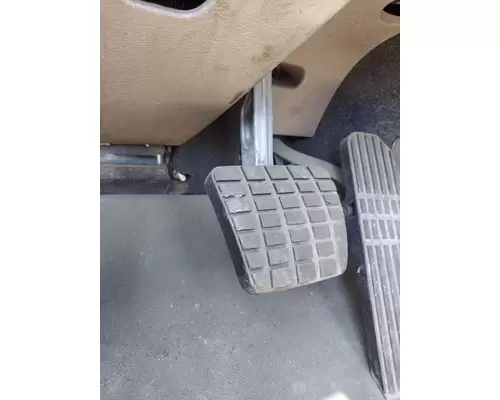 FREIGHTLINER CASCADIA 125 2018UP FOOT PEDAL