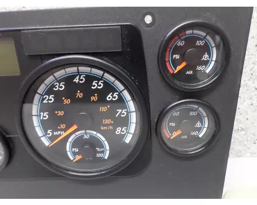 FREIGHTLINER CASCADIA 125 2018UP GAUGE CLUSTER