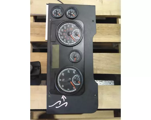 FREIGHTLINER CASCADIA 125 2018UP GAUGE CLUSTER
