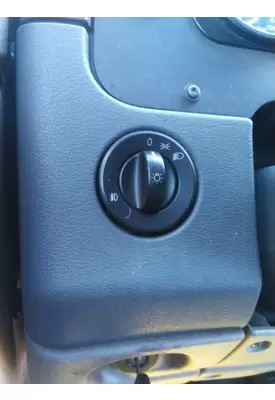 FREIGHTLINER CASCADIA 125 2018UP HEADLAMP SWITCH