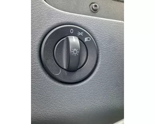 FREIGHTLINER CASCADIA 125 2018UP HEADLAMP SWITCH