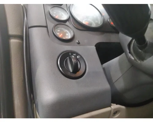 FREIGHTLINER CASCADIA 125 2018UP HEADLAMP SWITCH