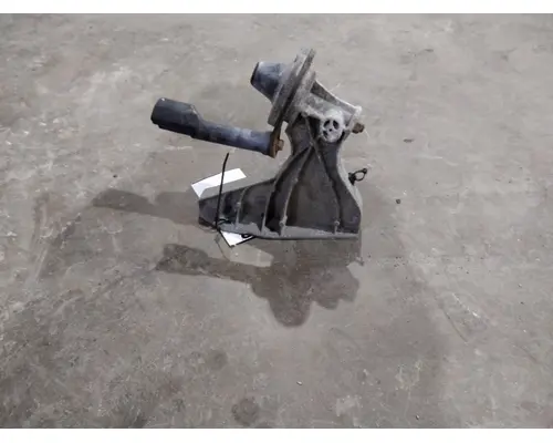 FREIGHTLINER CASCADIA 125 2018UP HOOD BRACKET