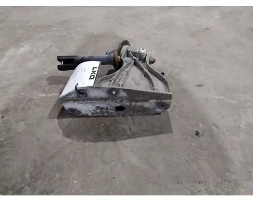 FREIGHTLINER CASCADIA 125 2018UP HOOD BRACKET