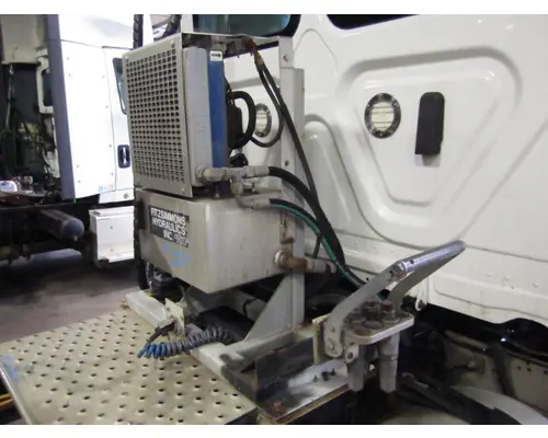 FREIGHTLINER CASCADIA 125 2018UP HYDRAULIC TANK