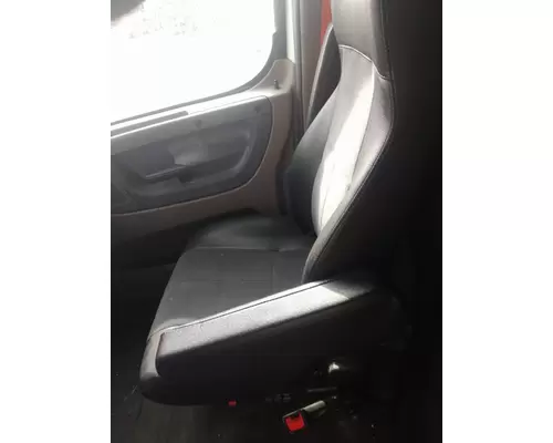 FREIGHTLINER CASCADIA 125 2018UP SEAT, FRONT