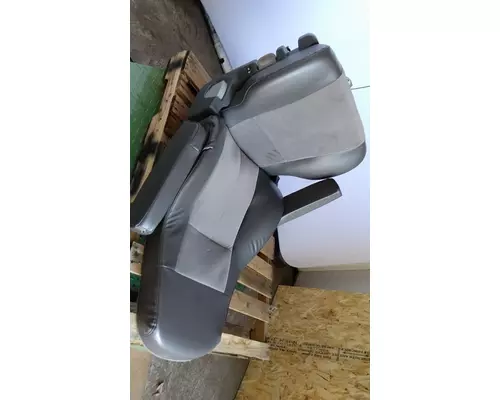 FREIGHTLINER CASCADIA 125 2018UP SEAT, FRONT