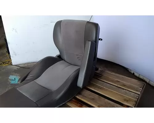 FREIGHTLINER CASCADIA 125 2018UP SEAT, FRONT