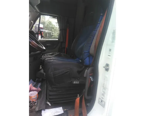 FREIGHTLINER CASCADIA 125 2018UP SEAT, FRONT