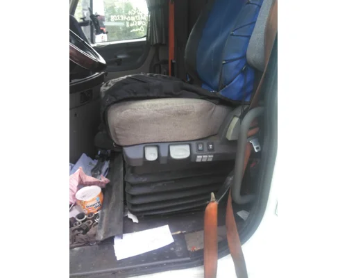 FREIGHTLINER CASCADIA 125 2018UP SEAT, FRONT