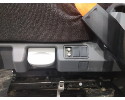 FREIGHTLINER CASCADIA 125 2018UP SEAT, FRONT