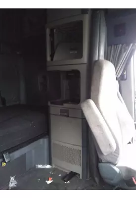 FREIGHTLINER CASCADIA 125 2018UP SLEEPER CLOSET