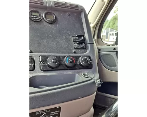 FREIGHTLINER CASCADIA 125 2018UP TEMPERATURE CONTROL