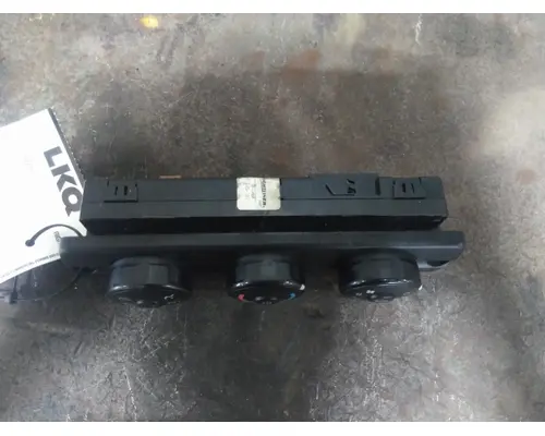 FREIGHTLINER CASCADIA 125 2018UP TEMPERATURE CONTROL
