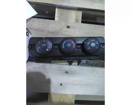 FREIGHTLINER CASCADIA 125 2018UP TEMPERATURE CONTROL