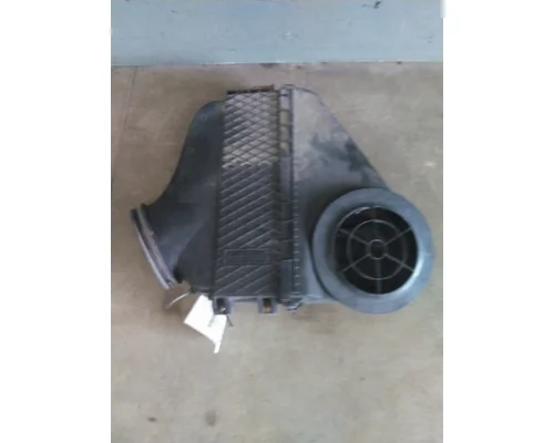 FREIGHTLINER CASCADIA 125 EVOLUTION AIR CLEANER