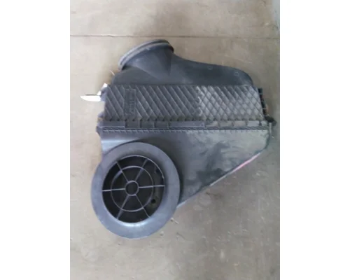 FREIGHTLINER CASCADIA 125 EVOLUTION AIR CLEANER