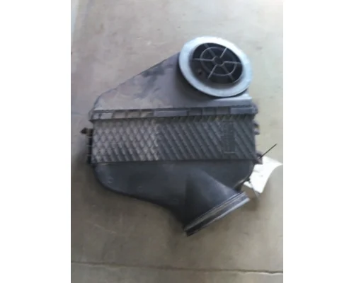 FREIGHTLINER CASCADIA 125 EVOLUTION AIR CLEANER