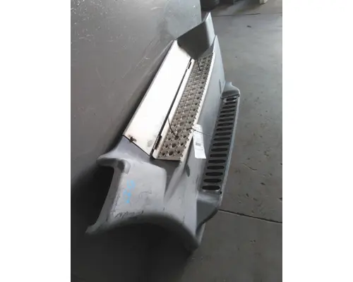 FREIGHTLINER CASCADIA 125 EVOLUTION CAB SKIRTSIDE FAIRING