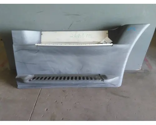 FREIGHTLINER CASCADIA 125 EVOLUTION CAB SKIRTSIDE FAIRING