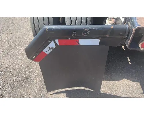 FREIGHTLINER CASCADIA 125 EVOLUTION MUD FLAP HANGER