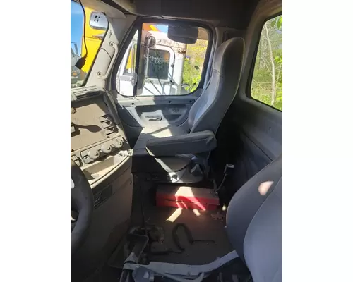 FREIGHTLINER CASCADIA 125BBC Cab Mount