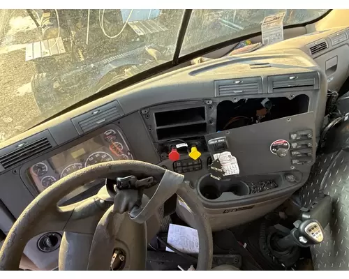 FREIGHTLINER CASCADIA 125BBC Cab Mount