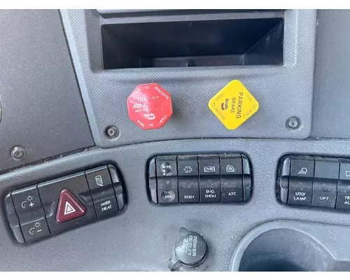 FREIGHTLINER CASCADIA 125BBC Cab Mount