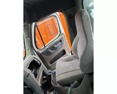 FREIGHTLINER CASCADIA 125BBC Cab Mount