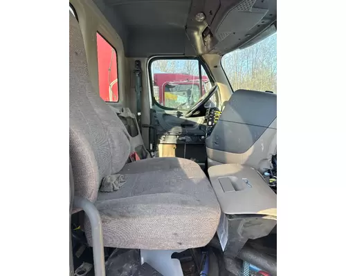 FREIGHTLINER CASCADIA 125BBC Cab Mount