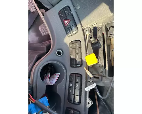 FREIGHTLINER CASCADIA 125BBC Cab Mount
