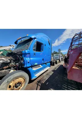 FREIGHTLINER CASCADIA 125BBC Cab