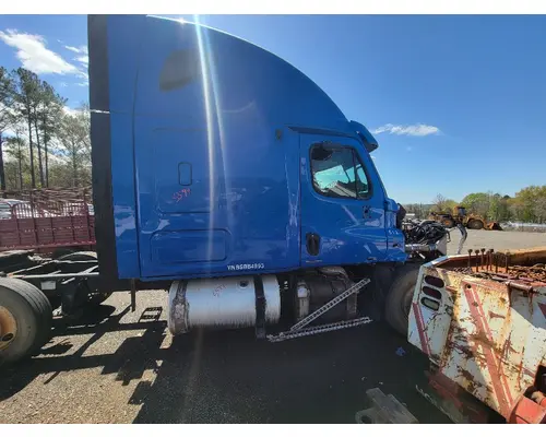 FREIGHTLINER CASCADIA 125BBC Cab