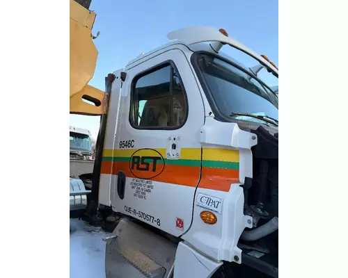 FREIGHTLINER CASCADIA 125BBC Cab