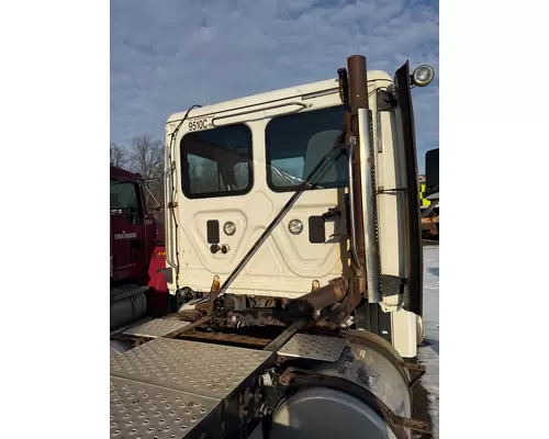 FREIGHTLINER CASCADIA 125BBC Cab