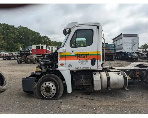 FREIGHTLINER CASCADIA 125BBC Complete Vehicle