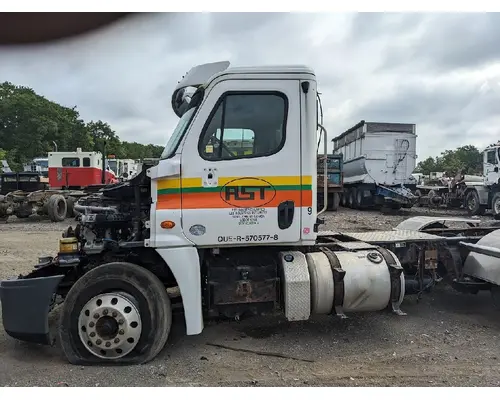 FREIGHTLINER CASCADIA 125BBC Complete Vehicle