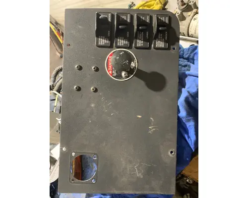 FREIGHTLINER CASCADIA 125BBC Dash Console Switch