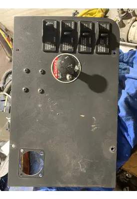 FREIGHTLINER CASCADIA 125BBC Dash Console Switch