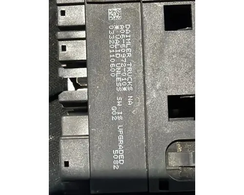 FREIGHTLINER CASCADIA 125BBC Dash Console Switch