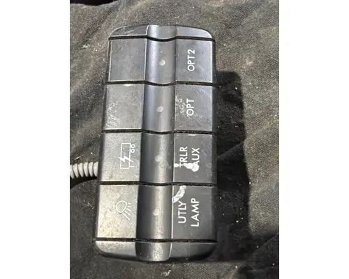 FREIGHTLINER CASCADIA 125BBC Dash Console Switch