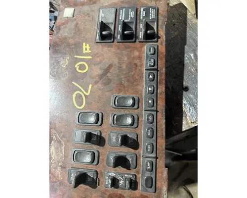 FREIGHTLINER CASCADIA 125BBC Dash Panel