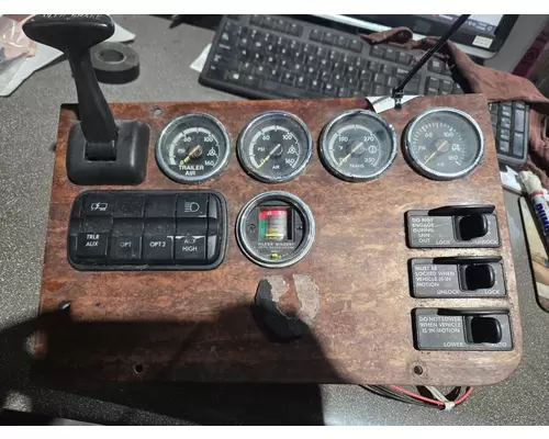 FREIGHTLINER CASCADIA 125BBC Dash Panel