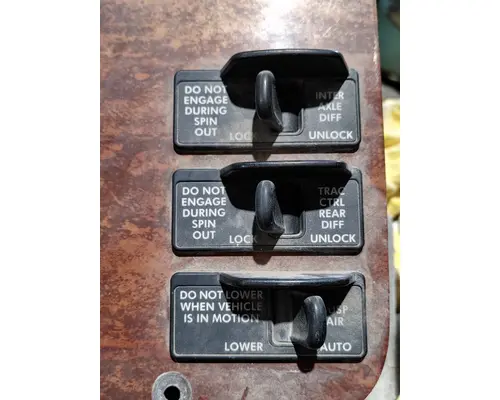 FREIGHTLINER CASCADIA 125BBC Dash Panel