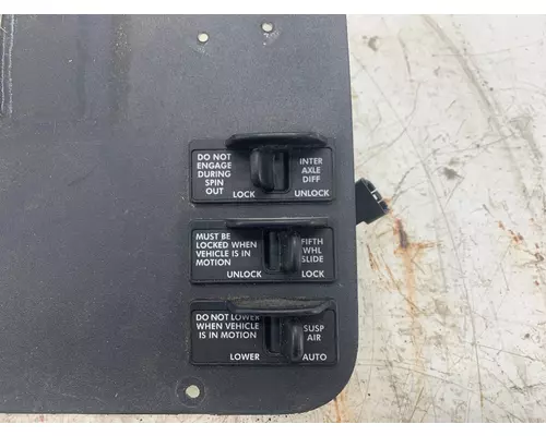 FREIGHTLINER CASCADIA 125BBC Dash Panel