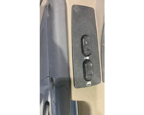 FREIGHTLINER CASCADIA 125BBC Door Assembly, Front