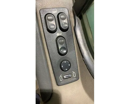 FREIGHTLINER CASCADIA 125BBC Door Assembly, Front