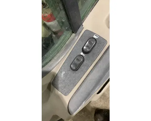 FREIGHTLINER CASCADIA 125BBC Door Assembly, Front