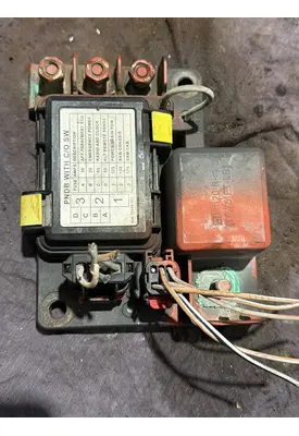 FREIGHTLINER CASCADIA 125BBC Fuse Box